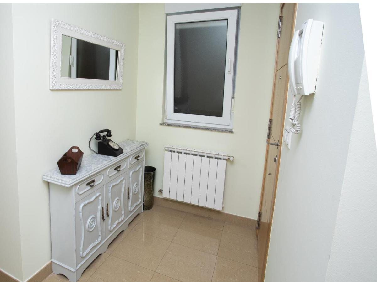 Vivavi Piso Apartment ซาร์เรีย ภายนอก รูปภาพ
